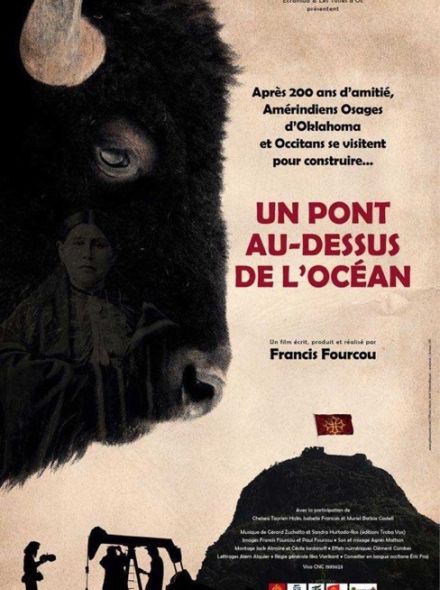 Un pont au dessus de l'océan